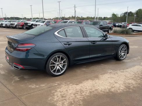 Used 2024 Genesis G70 2.5T image 8