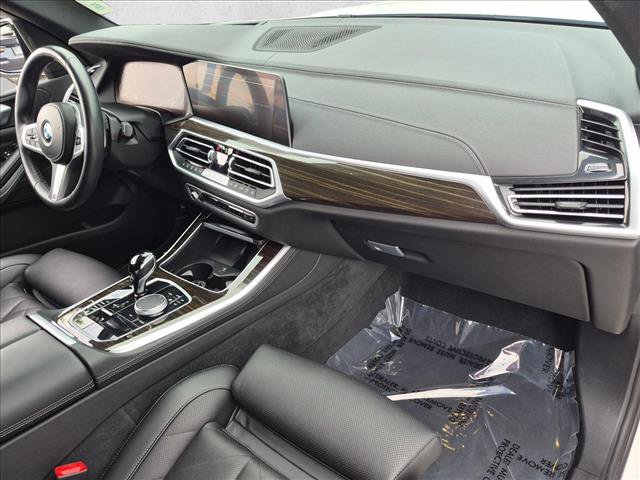 Used 2023 BMW X5 sDrive40i w/ M Sport Package RWD image 23