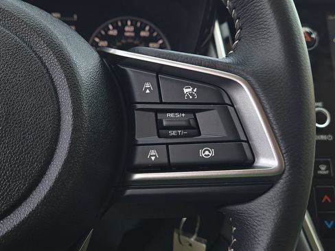 Certified 2025 Subaru Outback Premium AWD/4WD image 18