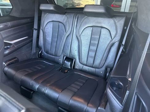 Used 2021 BMW X7 xDrive40i w/ M Sport Package image 12