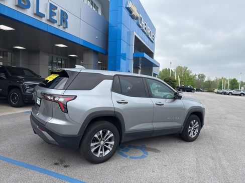 Used 2025 Chevrolet Equinox LT AWD/4WD image 31