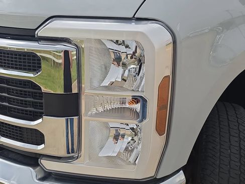 Used 2026 Ford F350 XLT AWD/4WD image 29