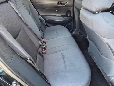 Used 2024 Toyota Corolla Cross LE FWD image 17