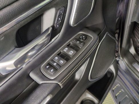 Used 2021 RAM 1500 Laramie AWD/4WD image 14