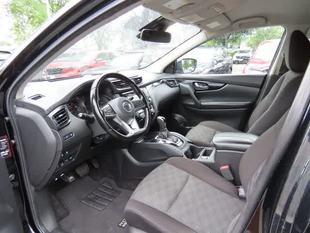 Used 2021 Nissan Rogue Sport SV AWD/4WD image 2