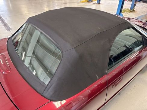 Used 2004 Ford Thunderbird RWD image 40