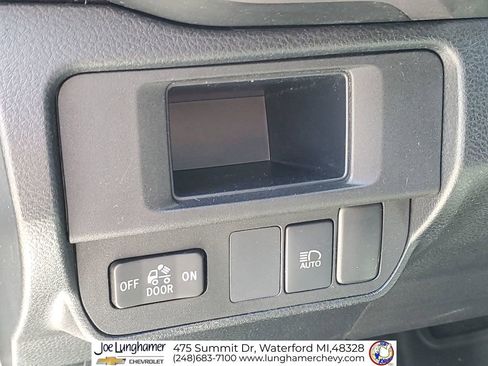 Used 2019 Toyota Tacoma SR5 RWD image 32