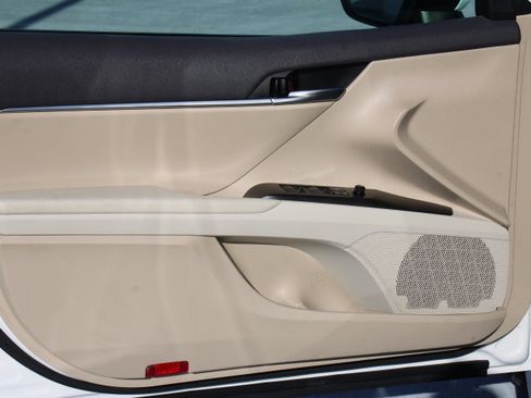 Certified 2021 Toyota Camry LE image 10