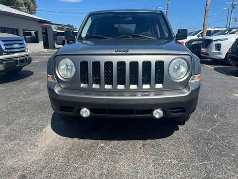 Used 2013 Jeep Patriot Sport image 4