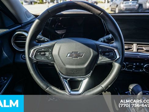 Used 2025 Chevrolet Trax ACTIV w/ Sunroof Package FWD image 30