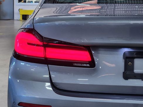Used 2023 BMW 530i w/ Premium Package image 20