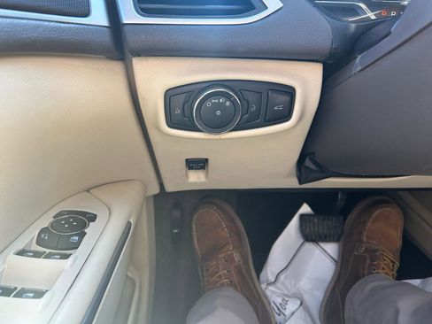 Used 2015 Lincoln MKZ Hybrid w/ Equipment Group 201A Select image 29