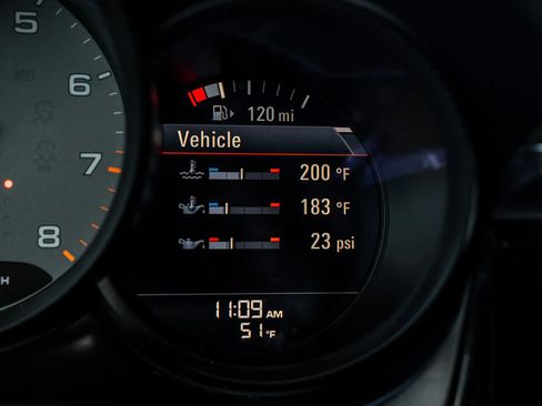 Used 2018 Porsche Macan S image 27