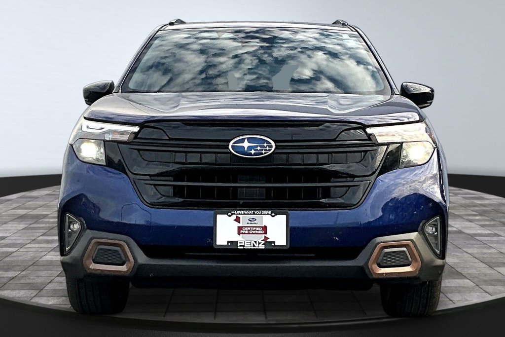 Used 2025 Subaru Forester Sport AWD/4WD image 2