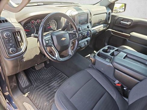 Used 2021 Chevrolet Silverado 1500 LT AWD/4WD image 12