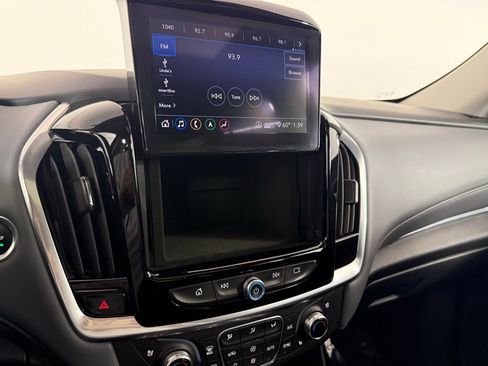 Used 2021 Chevrolet Traverse Premier w/ LPO, Floor Liner Package AWD/4WD image 27