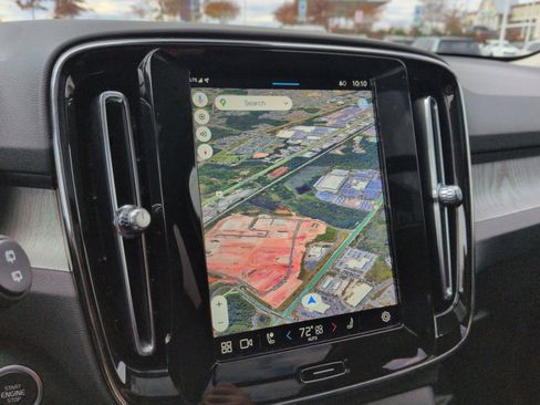 Certified 2025 Volvo XC40 B5 Plus image 20