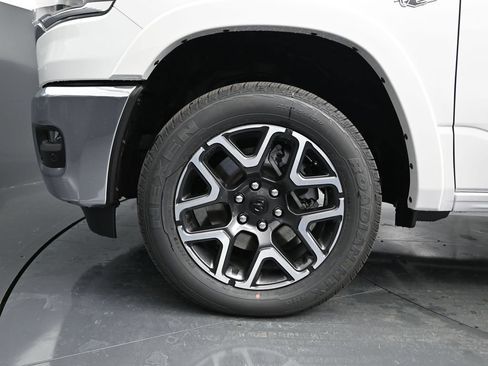 New 2026 RAM 1500 Laramie AWD/4WD image 11