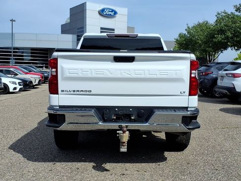 Used 2021 Chevrolet Silverado 1500 LT AWD/4WD image 4