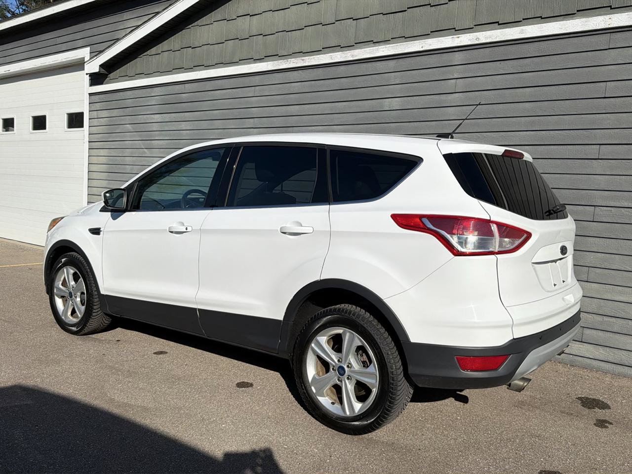 Used 2014 Ford Escape SE AWD/4WD image 8