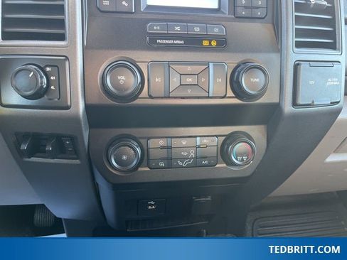 Used 2020 Ford F550 4x4 Regular Cab Super Duty image 26