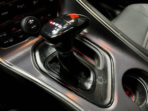 Used 2018 Dodge Challenger R/T w/ Performance Handling Group RWD image 31