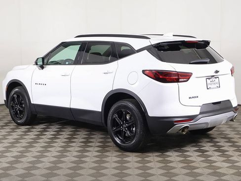 Used 2023 Chevrolet Blazer LT w/ Convenience Package FWD image 10