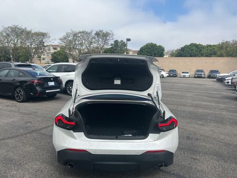 Used 2023 BMW 230i Coupe w/ Convenience Package image 7