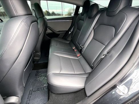Used 2025 Tesla Model 3 Long Range image 19