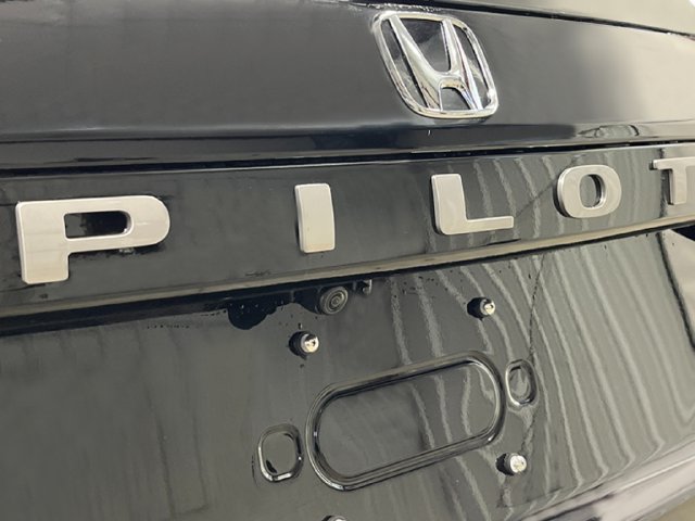 New 2026 Honda Pilot Touring image 10