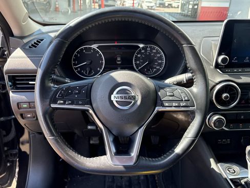 Used 2023 Nissan Sentra SV FWD image 23