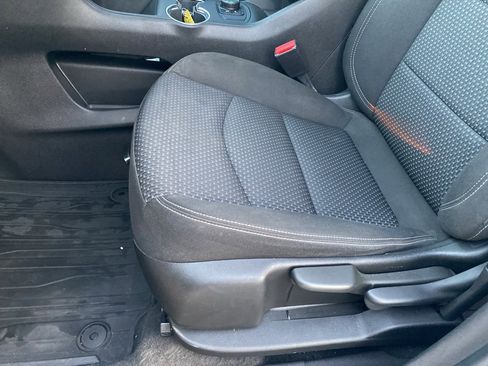 Used 2022 GMC Terrain SLE w/ Elevation Edition image 26