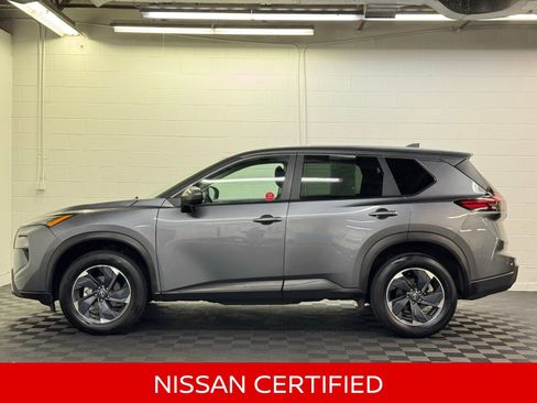 Certified 2025 Nissan Rogue SV image 4