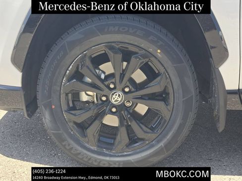 Used 2023 Toyota RAV4 XSE AWD/4WD image 11
