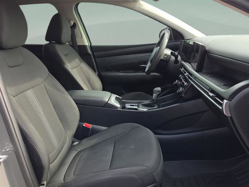 Used 2025 Hyundai Tucson SEL FWD image 17