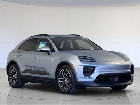 New 2025 Porsche Macan Electric image 10