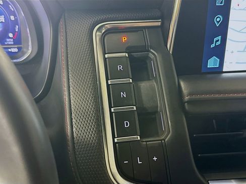 Used 2023 Chevrolet Suburban RST w/ Luxury Package image 19