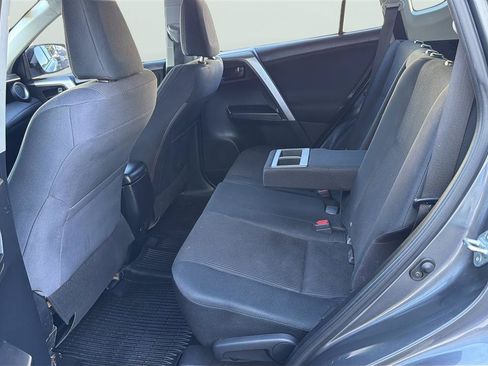 Used 2016 Toyota RAV4 LE AWD/4WD image 19