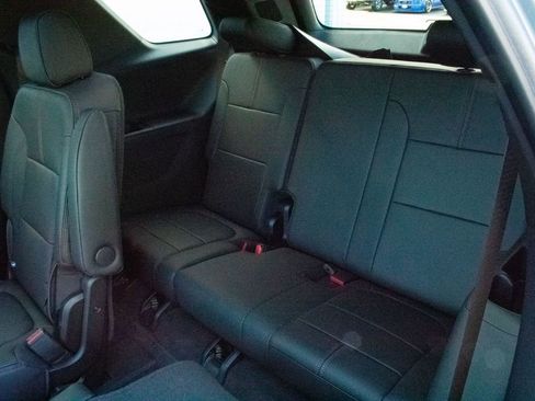 Certified 2024 Chevrolet Traverse RS image 29