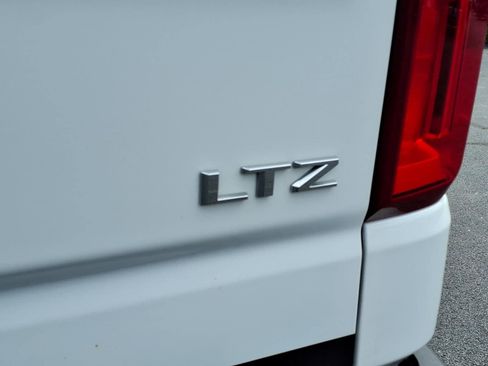 Used 2024 Chevrolet Silverado 1500 LTZ AWD/4WD image 26