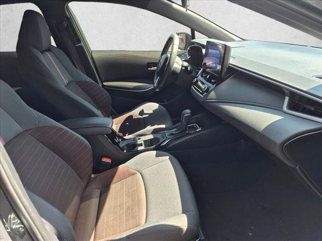 Used 2024 Toyota Corolla SE w/ SE Premium Package FWD image 22