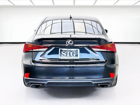 Used 2020 Lexus IS 300 F Sport w/ F Sport Package RWD image 5