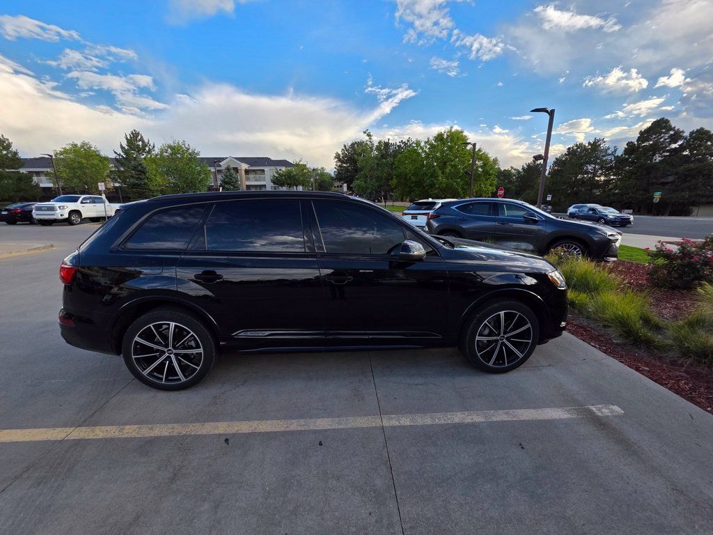 Used 2022 Audi Q7 3.0T Premium Plus w/ Premium Plus Package AWD/4WD image 1