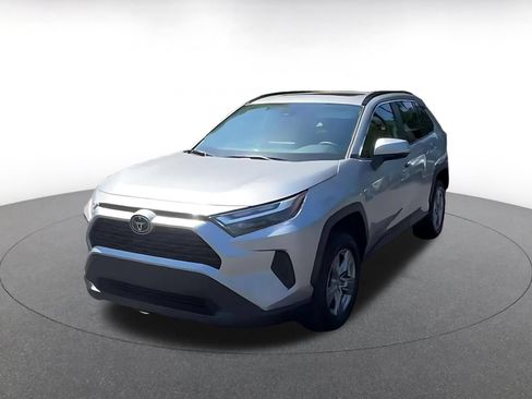 Used 2024 Toyota RAV4 XLE w/ Convenience Package AWD/4WD image 7