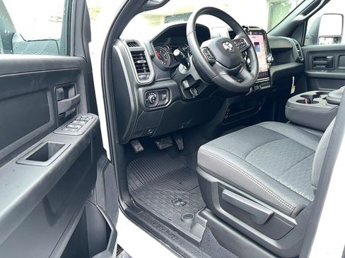 New 2026 RAM 3500 Tradesman AWD/4WD image 23
