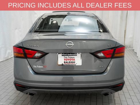 Used 2024 Nissan Altima 2.5 SL AWD/4WD image 4