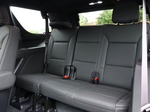 New 2026 Chevrolet Tahoe High Country AWD/4WD image 28