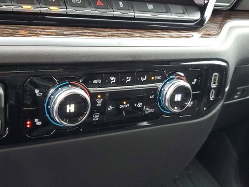New 2026 GMC Sierra 1500 SLE w/ Preferred Package AWD/4WD image 31