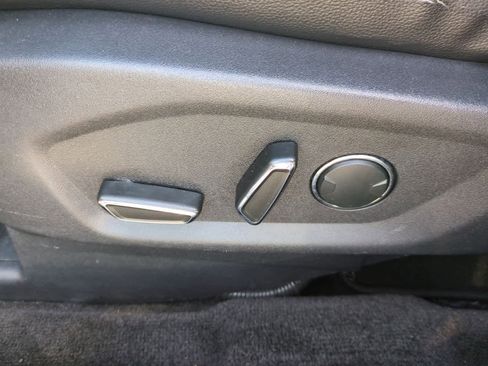 Used 2016 Ford Explorer Limited image 17