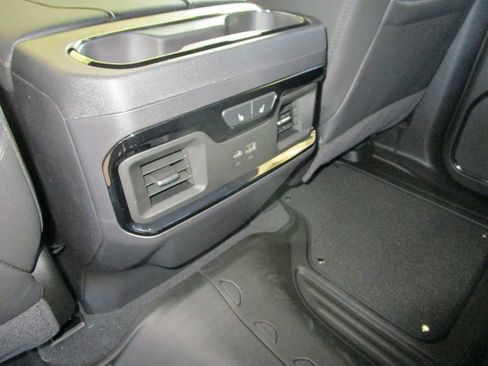 New 2026 GMC Sierra 1500 AT4 w/ AT4 Premium Package image 22